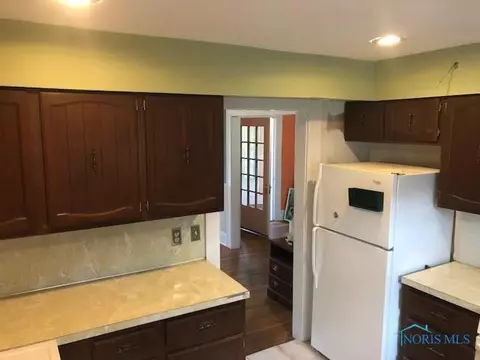 1718 Potomac Dr, Toledo, OH 43607 photo 11