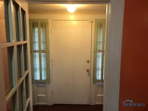 1718 Potomac Dr, Toledo, OH 43607 photo 3