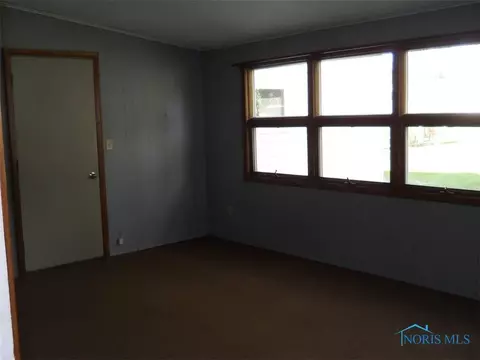 742 N Cherry St, Paulding, OH 45879 photo 10