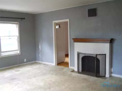 742 N Cherry St, Paulding, OH 45879 photo 3