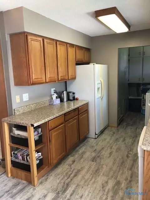 1209 E Wilson St, Bryan, OH 43506 photo 9