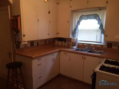 428 E Maple St, Bryan, OH 43506 photo 7