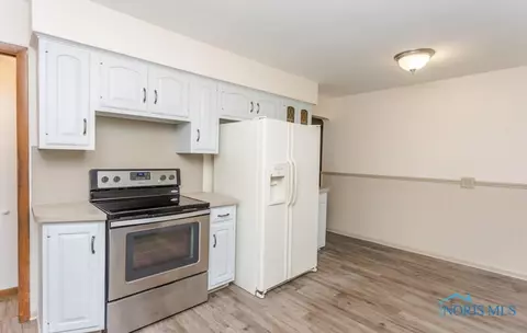 801 Johnson St, Maumee, OH 43537 photo 11