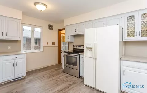 801 Johnson St, Maumee, OH 43537 photo 12