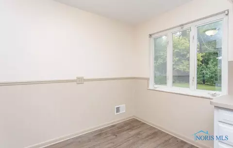 801 Johnson St, Maumee, OH 43537 photo 15