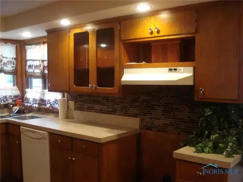 403 S Squire St, Holgate, OH 43527 photo 14