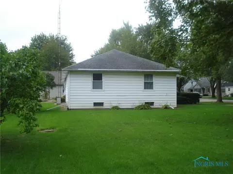 403 S Squire St, Holgate, OH 43527 photo 6