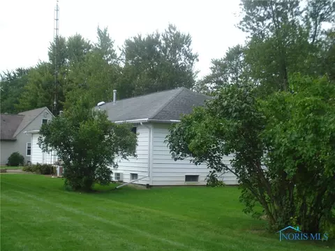 403 S Squire St, Holgate, OH 43527 photo 5