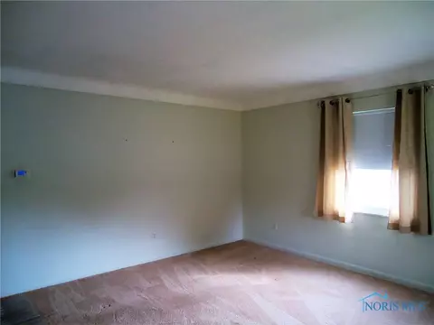 3016 Nebraska Ave, Toledo, OH 43607 photo 2