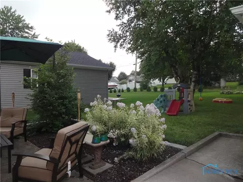 418 Cedar St, Wauseon, OH 43567 photo 17