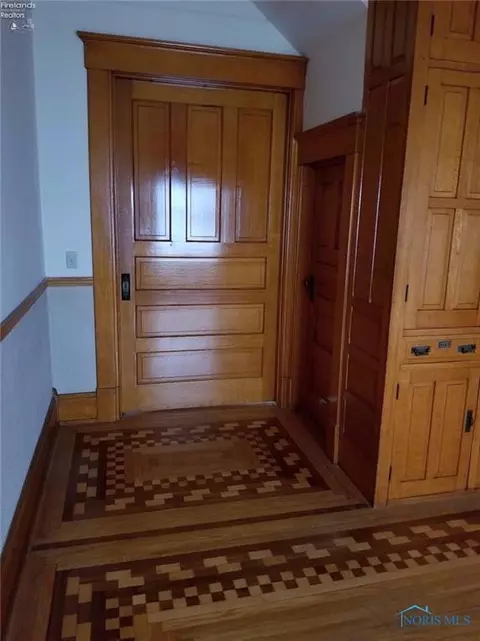 148 E Main St, Wayne, OH 43466 photo 9