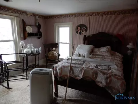 505 N Adrian St, Lyons, OH 43533 photo 11