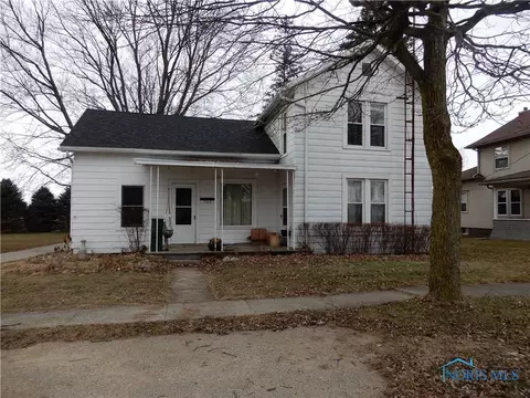 505 N Adrian St, Lyons, OH 43533 photo 1