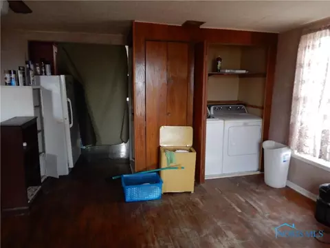 505 N Adrian St, Lyons, OH 43533 photo 7