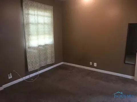 2010 Perth St, Toledo, OH 43607 photo 10
