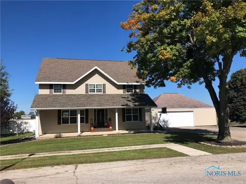 109 Elm St, Edon, OH 43518 photo 2