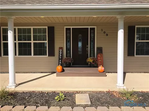 109 Elm St, Edon, OH 43518 photo 4