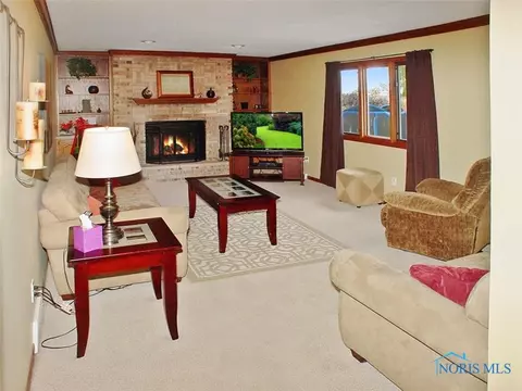 517 Thackeray Rd, Maumee, OH 43537 photo 13