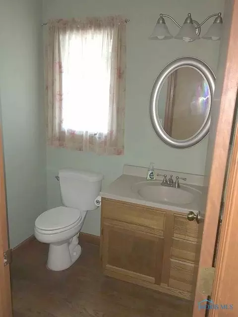 517 Thackeray Rd, Maumee, OH 43537 photo 14