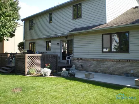 517 Thackeray Rd, Maumee, OH 43537 photo 4