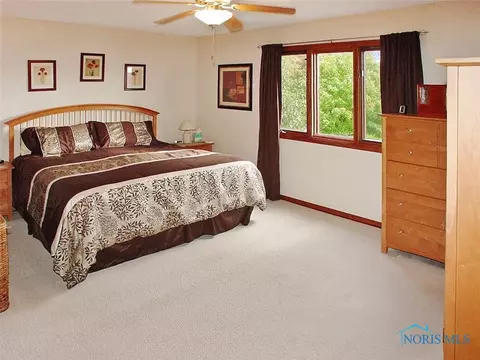 517 Thackeray Rd, Maumee, OH 43537 photo 16