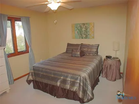 517 Thackeray Rd, Maumee, OH 43537 photo 18