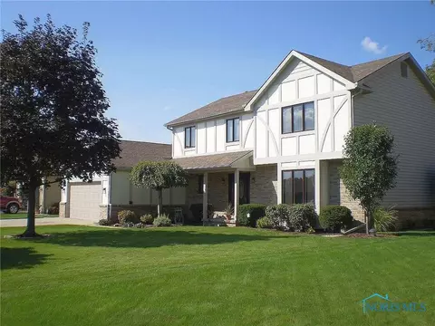 517 Thackeray Rd, Maumee, OH 43537 photo 1