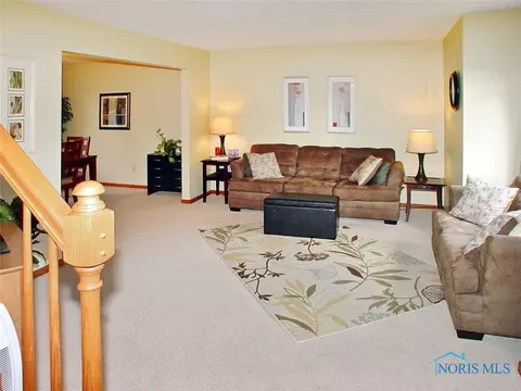 517 Thackeray Rd, Maumee, OH 43537 photo 10