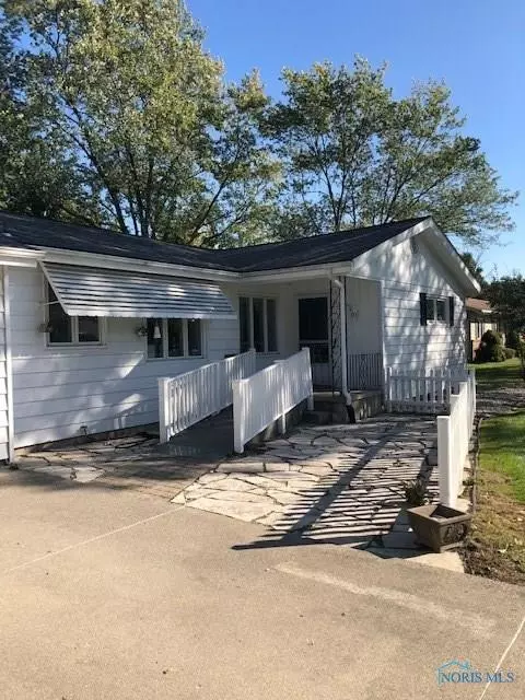 1007 S Beech St, Bryan, OH 43506 photo 2