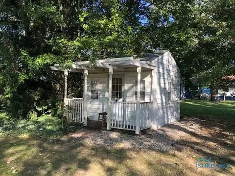 1007 S Beech St, Bryan, OH 43506 photo 4