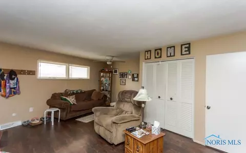 1070 Leith St, Maumee, OH 43537 photo 14