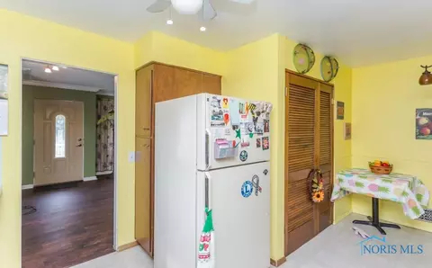 1070 Leith St, Maumee, OH 43537 photo 9