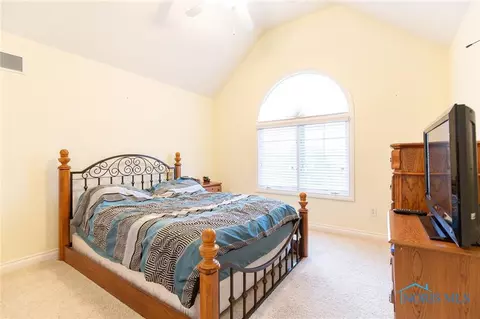 8927 White Eagle, Sylvania, OH 43560 photo 16
