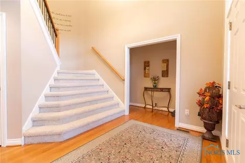 8927 White Eagle, Sylvania, OH 43560 photo 3