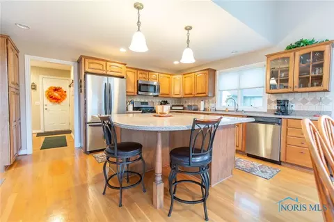 8927 White Eagle, Sylvania, OH 43560 photo 11