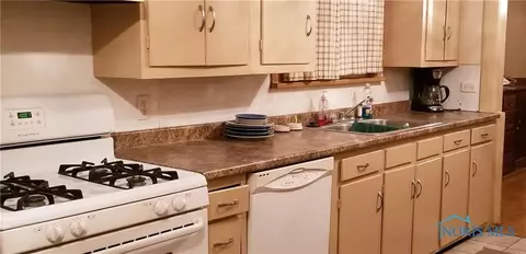 2004 Barrows St, Toledo, OH 43613 photo 7