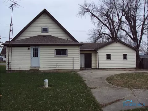 402 E Main St, Fayette, OH 43521 photo 6