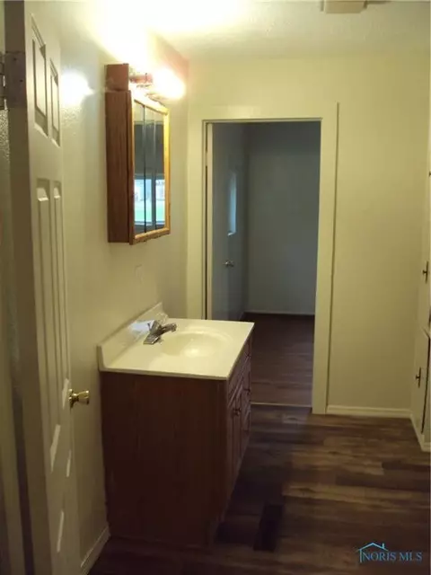 402 E Main St, Fayette, OH 43521 photo 27