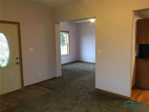 28791 E Broadway St, Walbridge, OH 43465 photo 12