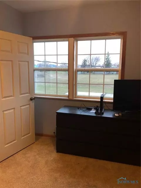 28791 E Broadway St, Walbridge, OH 43465 photo 22