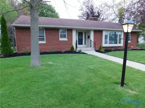 2 Eicher St, Archbold, OH 43502 photo 1