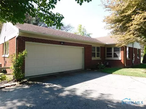 2 Eicher St, Archbold, OH 43502 photo 3