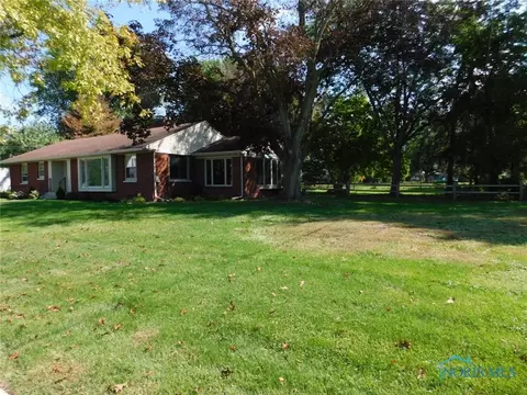 2 Eicher St, Archbold, OH 43502 photo 5
