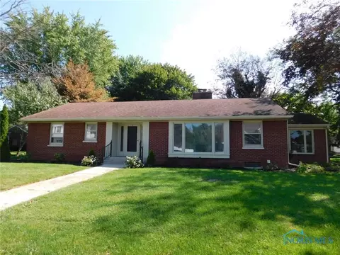 2 Eicher St, Archbold, OH 43502 photo 2