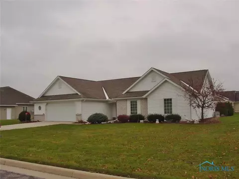 1405 Markey Dr, Bryan, OH 43506 photo 1