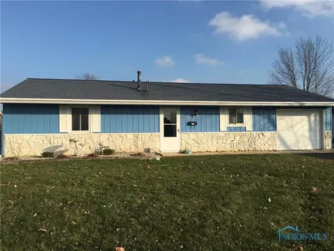 515 Olive Dr, Bryan, OH 43506 photo 1