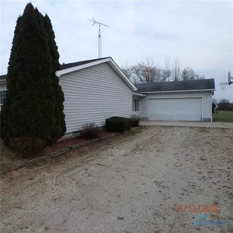 26274 E Broadway St, Walbridge, OH 43465 photo 3