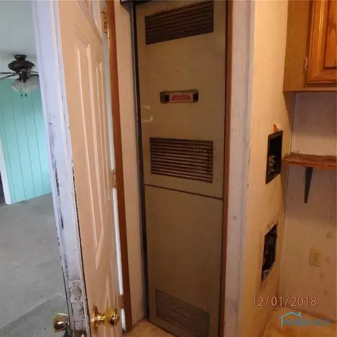 26274 E Broadway St, Walbridge, OH 43465 photo 19