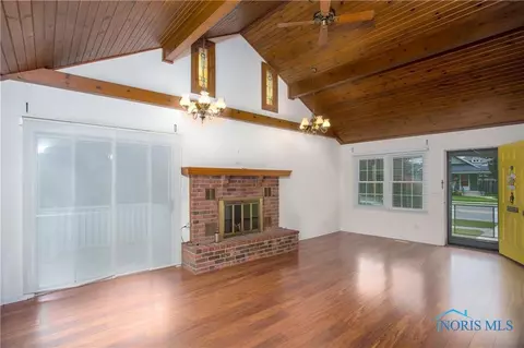 312 River Rd, Maumee, OH 43537 photo 5