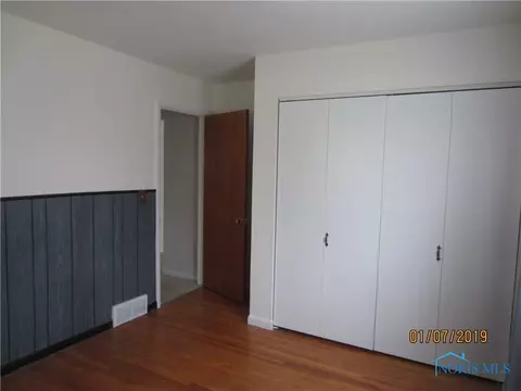 229 Trails End, Oregon, OH 43616 photo 6